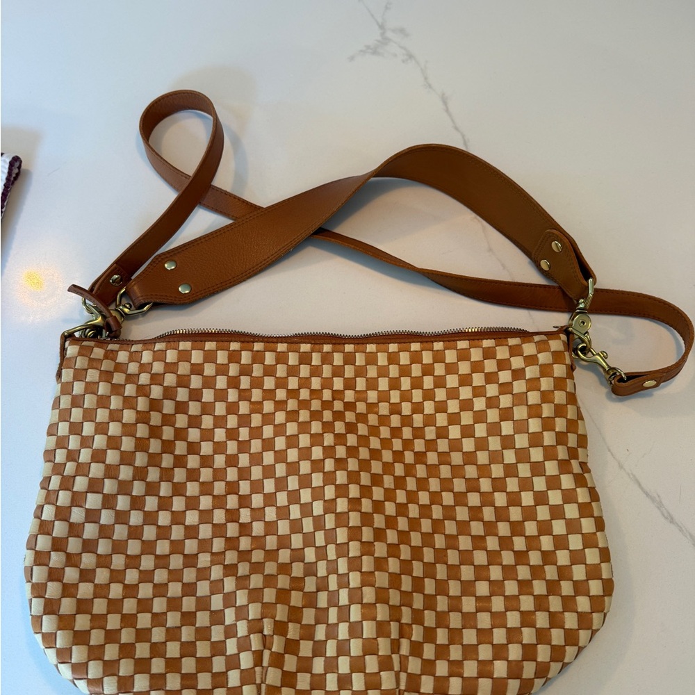 Clare V Moyen Messenger CheckereWoven Tan and Cream Shoulder Bag with Wide Strap - Picture 3 of 4
